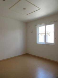 内装は落ち着いています