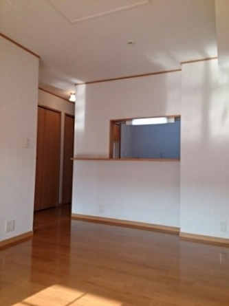 ゆったり過ごせるリビングです