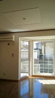 内装は落ち着いています