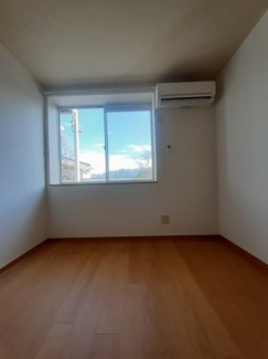 内装は落ち着いています