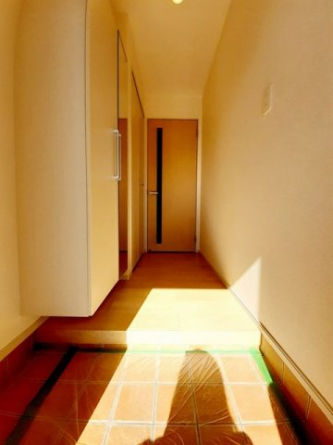 シンプルで使いやすい玄関です