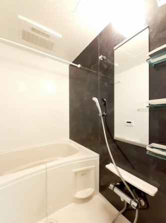 ゆったり過ごせるお風呂です