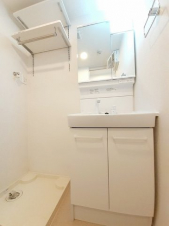 コンパクトで使いやすい洗面所