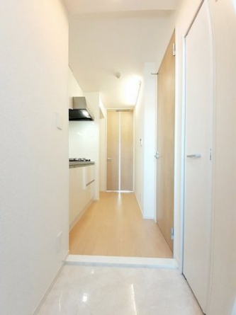 明るい玄関です