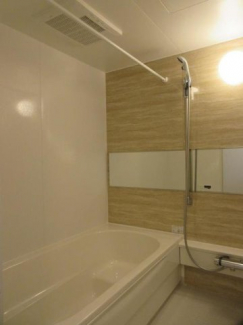 コンパクトで使いやすいお風呂です