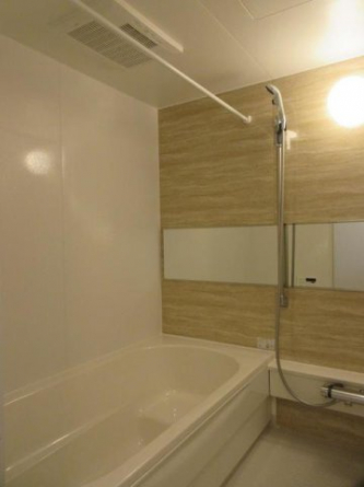 コンパクトで使いやすいお風呂です