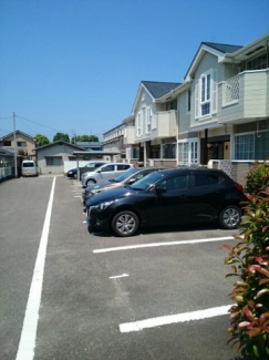 駐車場に車を止められます
