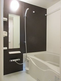 落ち着いた空間のお風呂です