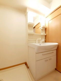 脱衣スペースもあります