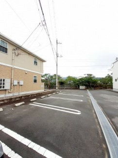 駐車場完備です