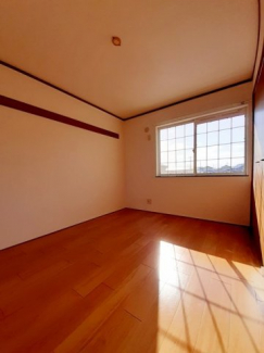 明るい色調の室内です