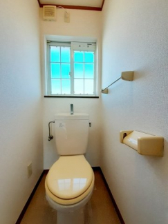 清潔感のあるトイレです