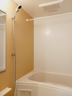 日々の疲れを癒すお風呂付です