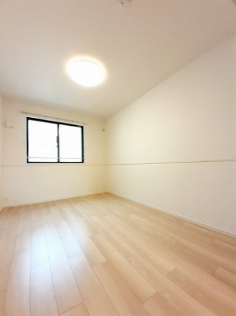 内装は落ち着いています