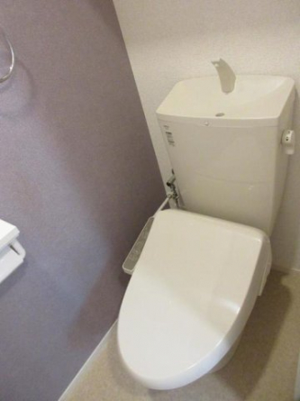 シンプルで使いやすいトイレです