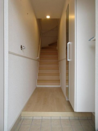 シンプルで使いやすい玄関です