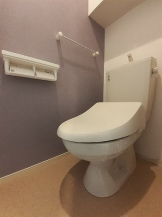 ゆったりとした空間のトイレです