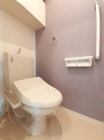 清潔感のあるトイレです