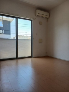 内装は落ち着いています