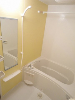 ゆったり過ごせるお風呂です