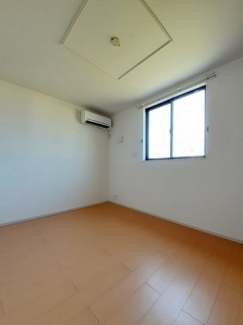 中はこのようになっています