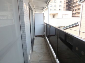 【バルコニー】