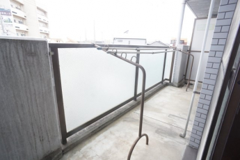 【バルコニー】