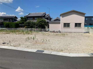 周囲に高い建物がなく、開放感あふれる穏やかな住環境。心ゆった