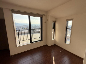 松山市空港通１丁目の中古マンションの画像