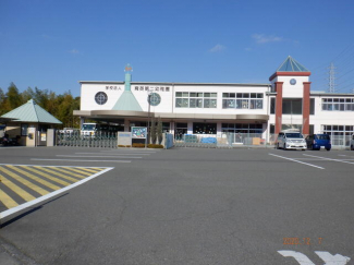 育英第二幼稚園まで1114m