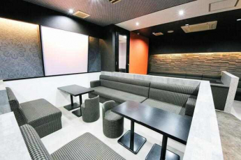 ３Ｆ★約２１．７坪★深夜営業可能のお店です★