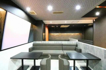 ３Ｆ★約２１．７坪★深夜営業可能のお店です★