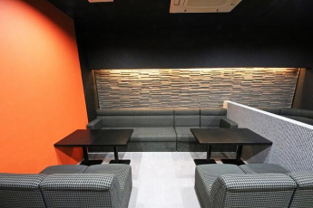 ３Ｆ★約２１．７坪★深夜営業可能のお店です★