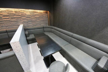 ３Ｆ★約２１．７坪★深夜営業可能のお店です★