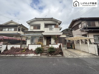 閑静な住宅街
ガーデニングができるお庭がございます！
前面道路　6ｍ以上♪