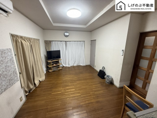 家族の食事や団らんのほか、子供を遊ばせたり、友人を招いたりするＬＤＫは住まいの中心。