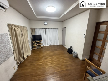 家族の食事や団らんのほか、子供を遊ばせたり、友人を招いたりするＬＤＫは住まいの中心。