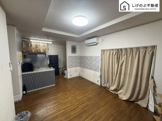 家族の食事や団らんのほか、子供を遊ばせたり、友人を招いたりするＬＤＫは住まいの中心。