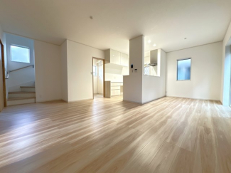 【居間・リビング】