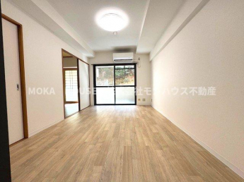 【居間・リビング】