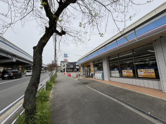 ローソン須磨東町四丁目店まで67m