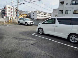 松山市道後北代の駐車場の画像
