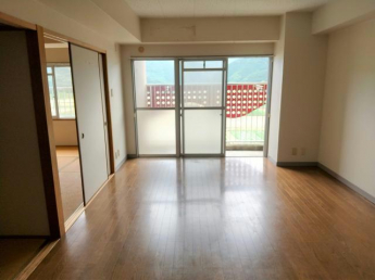 【居間・リビング】