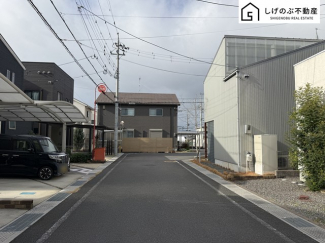 前面道路です。