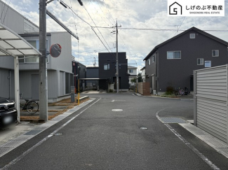 前面道路です。