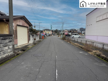 前面道路です。