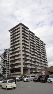 外観。総戸数228戸の大規模なマンションです。◎鍵は当社にあるのでスムーズに内覧出来ます