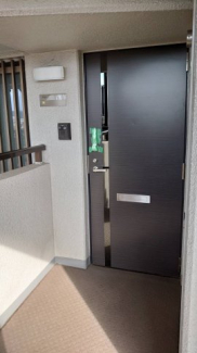 ボタンキーはご入居までノータッチでお願いします。　◎鍵は当社にあるのでスムーズに内覧出来ます