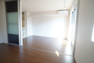 【居間・リビング】