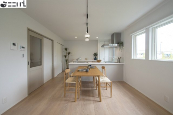 【居間・リビング】